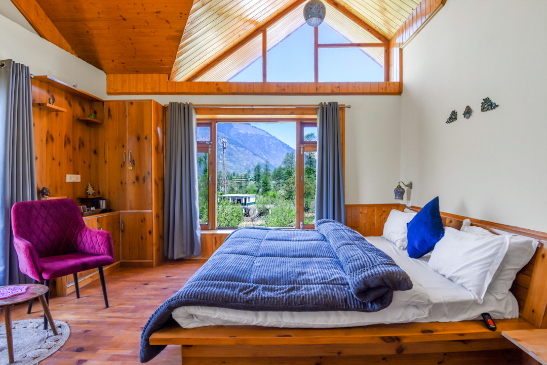 Bedrooms - DSC 9981 (1)